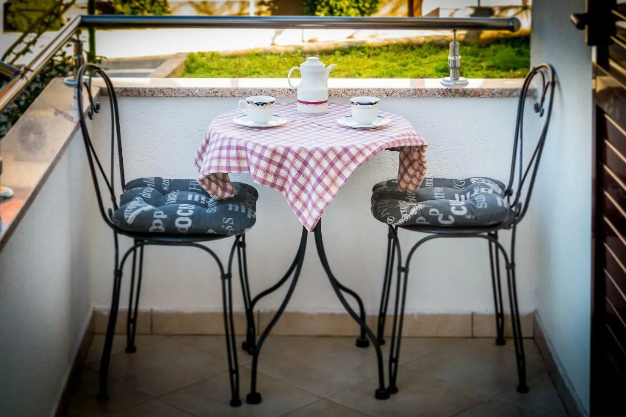 Apartment Dominik Trogir