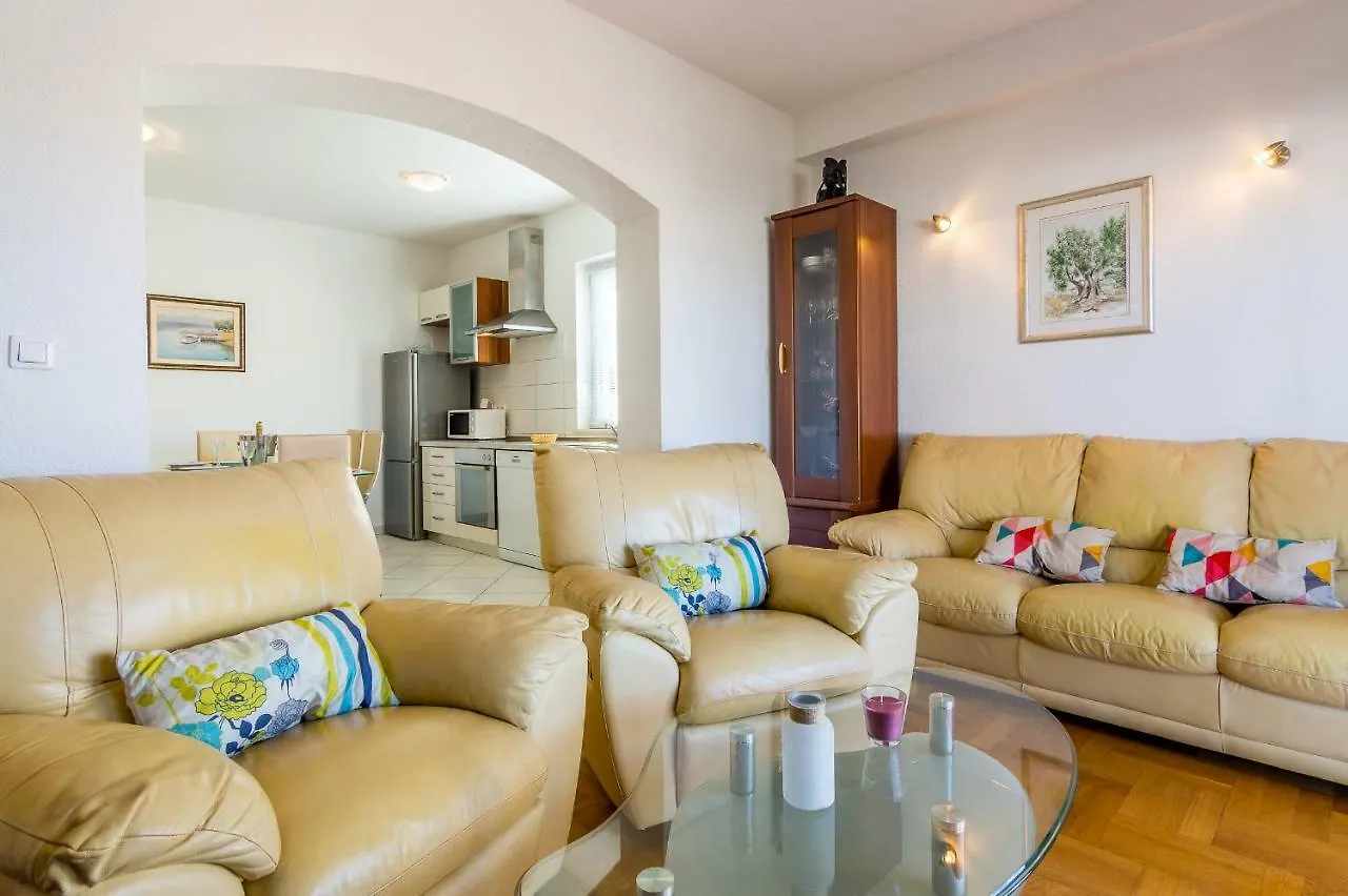 Apartment Dominik Trogir